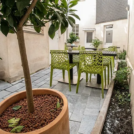 Apartment Les Orchidees Portail Louis Avec Spa